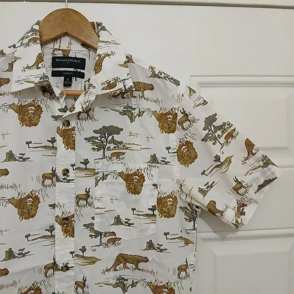 Banana republic mens small safari jungle lion shirt off white brown shortsleeve